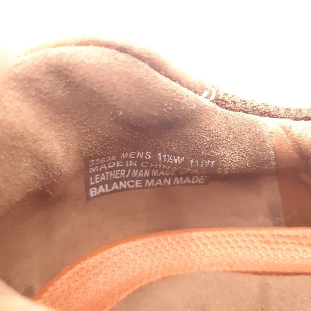 Clarks | Wide Nubuck Boat Shoe in Brown